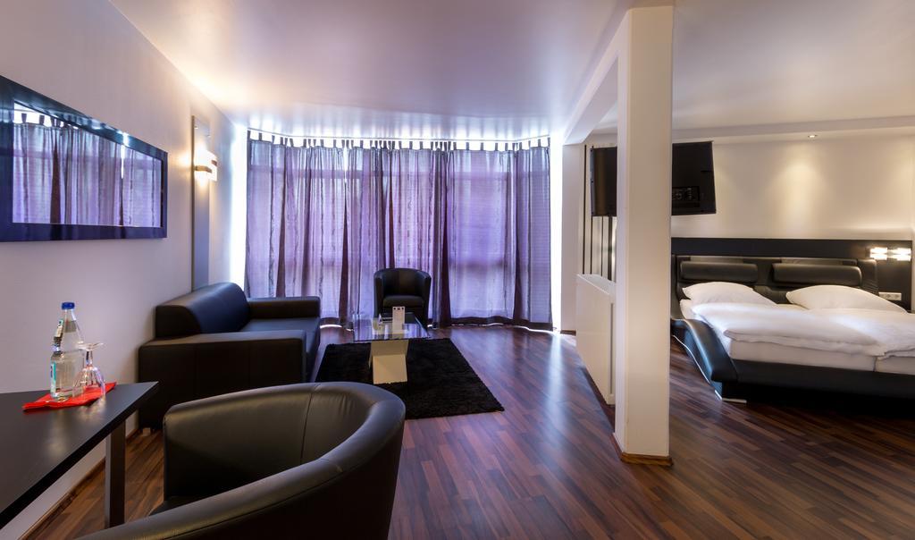 Turmhotel Rhein-Main Dreieich Eksteriør bilde