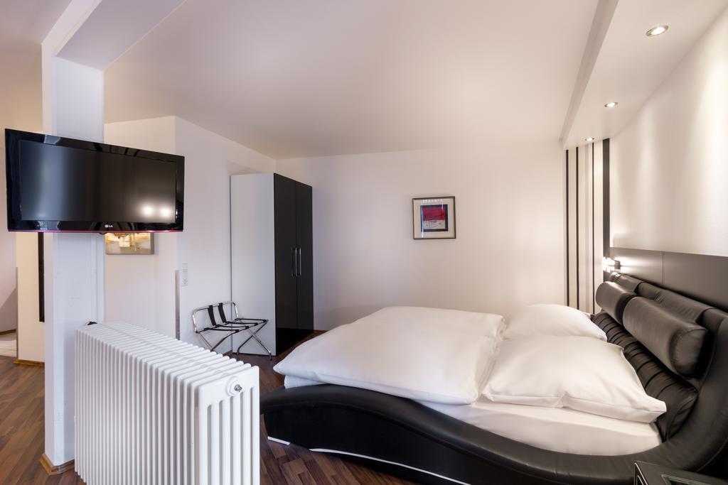 Turmhotel Rhein-Main Dreieich Eksteriør bilde