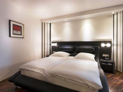 Turmhotel Rhein-Main Dreieich Eksteriør bilde