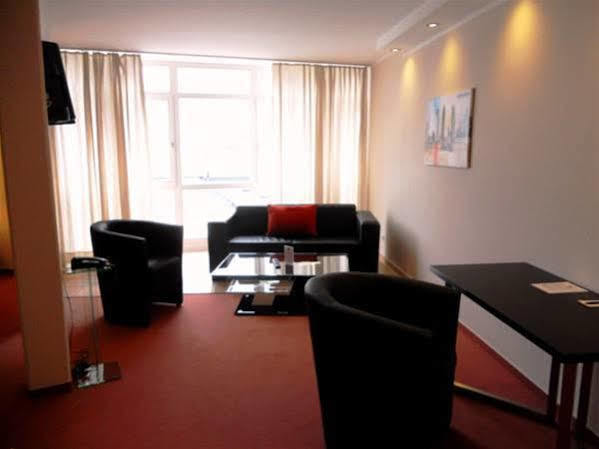 Turmhotel Rhein-Main Dreieich Eksteriør bilde