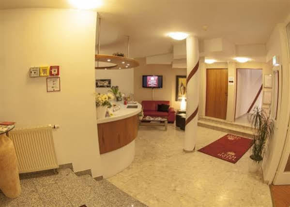 Turmhotel Rhein-Main Dreieich Eksteriør bilde